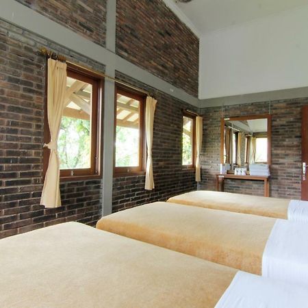Disaster Oasis Hotel Kaliurang Luaran gambar