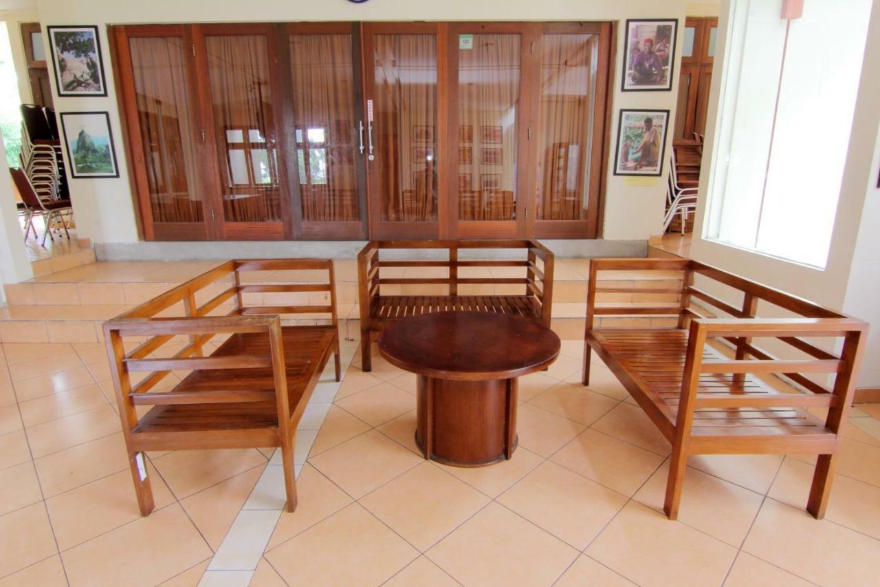 Disaster Oasis Hotel Kaliurang Luaran gambar