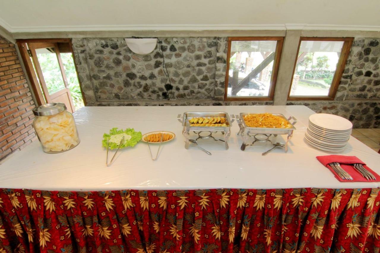 Disaster Oasis Hotel Kaliurang Luaran gambar